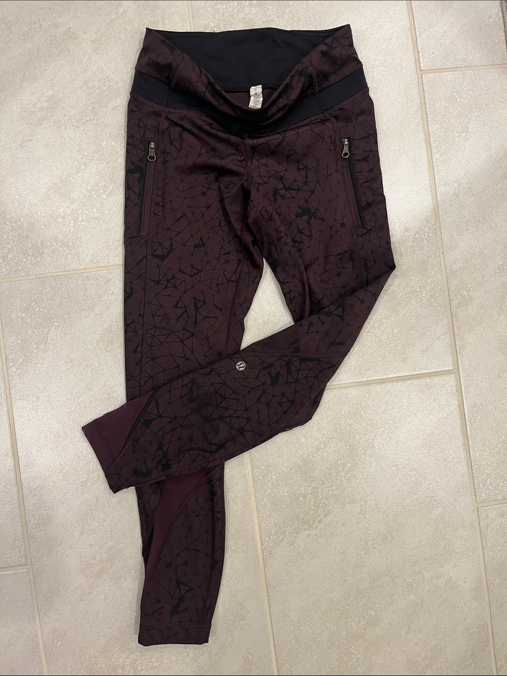 lululemon athletica Plum Leggings with Black Geo Accents